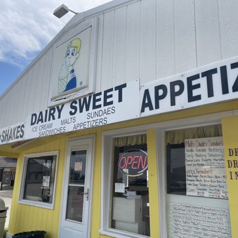 Dew Drop Inn - Dew Drop Inn - Dairy Sweet - American Near Me - Adair, Iowa Dew Drop Inn - Dew Drop Inn - Dairy Sweet - American Near Me - Adair, Iowa