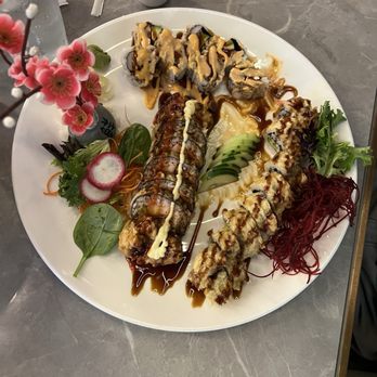 Oola Mala - Sushi -  H28. Dragon Roll H27. Dynamite Roll H24. Jaguar Roll - Noodles Near Me - Saint Johns, Florida