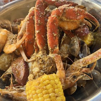 The Crawfish Hut - Seafood Near Me - Burien, Washington The Crawfish Hut - Seafood Near Me - Burien, Washington