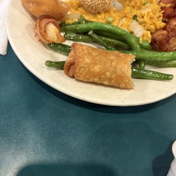 Amherst Buffet - Fried rice, sesame ball, vegetable and seafood options. - Chinese Near Me - Tonawanda, New York
