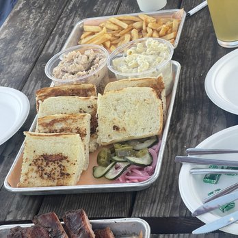 Canyons Barbeque - Barbeque Near Me - Castro Valley, California Canyons Barbeque - Barbeque Near Me - Castro Valley, California