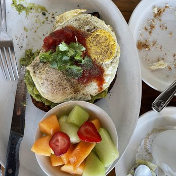 Rusty Pelican Cafe - Avocado Toast with Fried Egg and Fruit - Cafes Near Me - Edmonds, Washington Rusty Pelican Cafe - Avocado Toast with Fried Egg and Fruit - Cafes Near Me - Edmonds, Washington