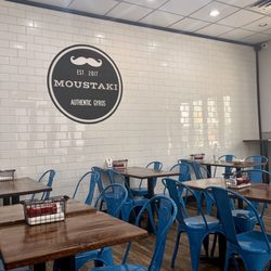 Moustaki Authentic Gyros - Inside
