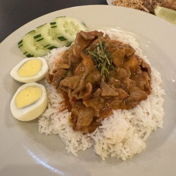 DAKZEN - Thai Near Me - Somerville, Massachusetts