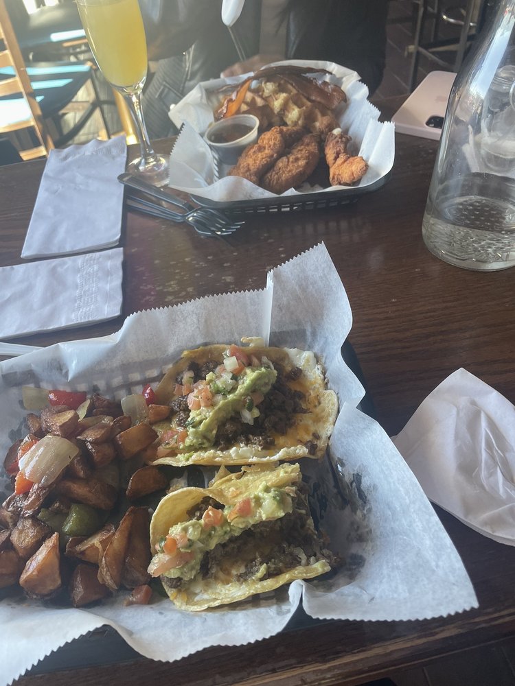 Mangos Cafe