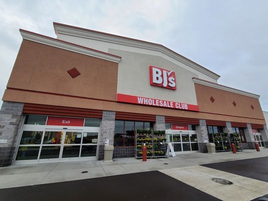 BJ's Wholesale Club Gas Station