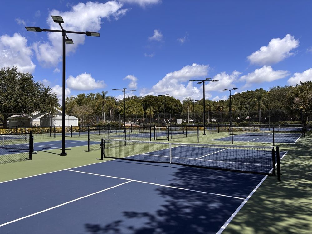 Forest Ridge Tennis Center Logo