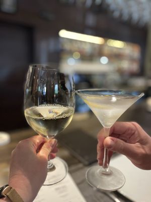 Willi’s Wine Bar by null