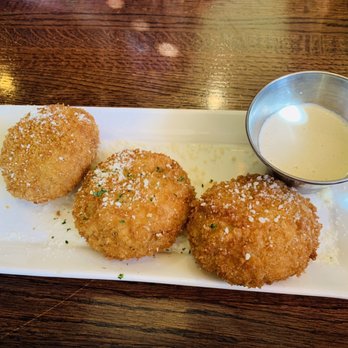 Houlihan's - Stuffed mushrooms - Bars Near Me - Chanhassen, Minnesota Houlihan's - Stuffed mushrooms - Bars Near Me - Chanhassen, Minnesota