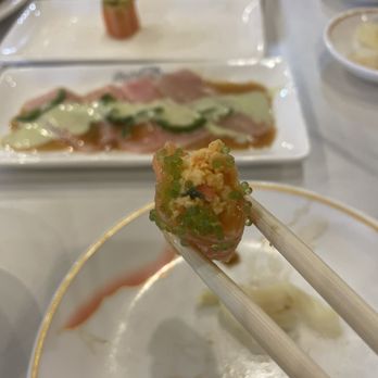 Sushi Ohayo - 25. Salmon Bowl (8) - Sushi Bars Near Me - Chantilly, Virginia Sushi Ohayo - 25. Salmon Bowl (8) - Sushi Bars Near Me - Chantilly, Virginia