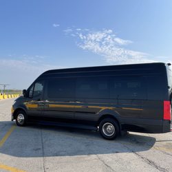 Excellent Chicago Limo