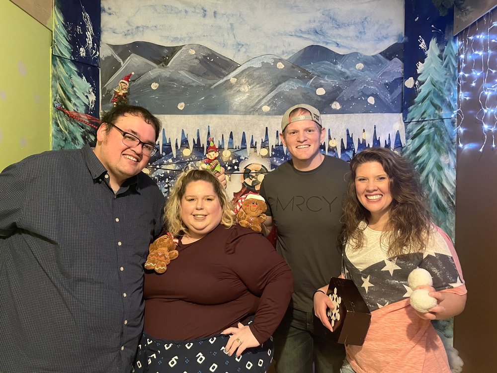 FOX-N-OTTER Adventure Escapes Logo