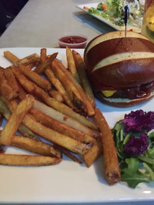 Toby Hill Bar & Grill by null