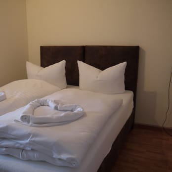 Stern Hotel Garni - Zimmerbild - Hotels Near Me - Leipzig, SN Stern Hotel Garni - Zimmerbild - Hotels Near Me - Leipzig, SN