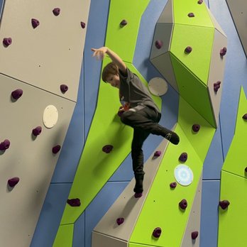 Elevate Trampoline Park - Trampoline Parks Near Me - Tucson, Arizona