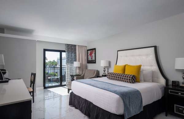 Inn on Fifth by null