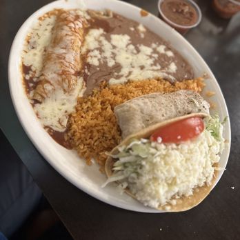 Sal’s Mexican Restaurants - Three entree - Mexican Near Me - Selma, California