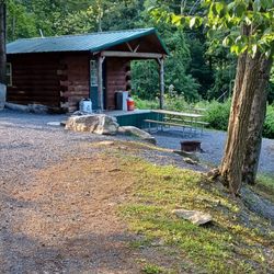 Blue Rocks Family Campground - Small cabin by the pond.