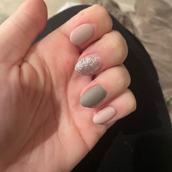 Purelux Nail Spa - Mani