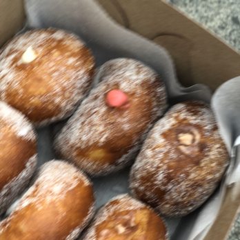 Leonard's Bakery - Theses didn't lay long ;) - Bakeries Near Me - Honolulu, Hawaii Leonard's Bakery - Theses didn't lay long ;) - Bakeries Near Me - Honolulu, Hawaii
