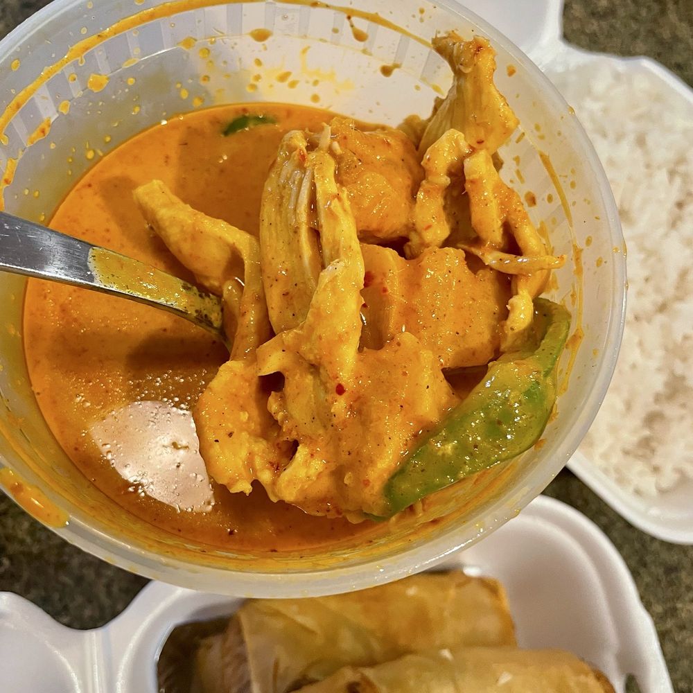LucKi Thai Bistro - 4 Piece Egg Rolls, Pineapple Curry - Thai Near Me - Las Vegas, Nevada LucKi Thai Bistro - 4 Piece Egg Rolls, Pineapple Curry - Thai Near Me - Las Vegas, Nevada