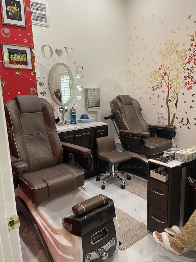 OAKS NAIL SPA 16 Photos & 70 Reviews 873 Sheffield Pl, Thousand