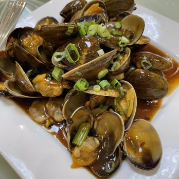 Golden City Seafood Restaurant - Clams with black bean sauce - Chinese Near Me - Brooklyn, New York Golden City Seafood Restaurant - Clams with black bean sauce - Chinese Near Me - Brooklyn, New York