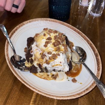 Catch 110 - Brownie Skillet - Seafood Near Me - Biloxi, Mississippi