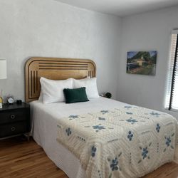 Boots Court Motel - Room 4 offers vintage charm that creates a rich, cozy, and timeless atmosphere.