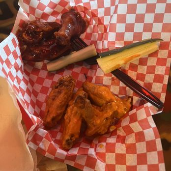 Chuy’s Baja Grill - Wings with buffalo and BBQ sauce - Mexican Near Me - Bakersfield, California Chuy’s Baja Grill - Wings with buffalo and BBQ sauce - Mexican Near Me - Bakersfield, California