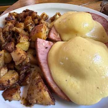 Howard Station Cafe - Eggs Benedict - Juice Bars & Smoothies Near Me - Occidental, California Howard Station Cafe - Eggs Benedict - Juice Bars & Smoothies Near Me - Occidental, California
