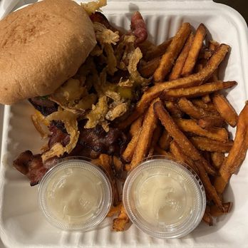 The Whiskey Barrel - Barrel Burger - Whiskey Bars Near Me - Port Jefferson, New York