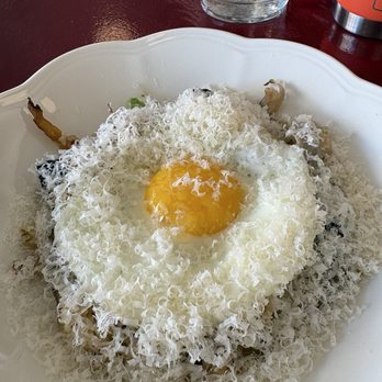 Dear Donna - Oyster mushroom rice & egg bowl - Breakfast & Brunch Near Me - Kansas City, Missouri Dear Donna - Oyster mushroom rice & egg bowl - Breakfast & Brunch Near Me - Kansas City, Missouri
