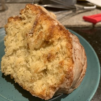 Buttercup Bake Shop - Maple cinnamon Bundt cake slice - Bakeries Near Me - New York, New York