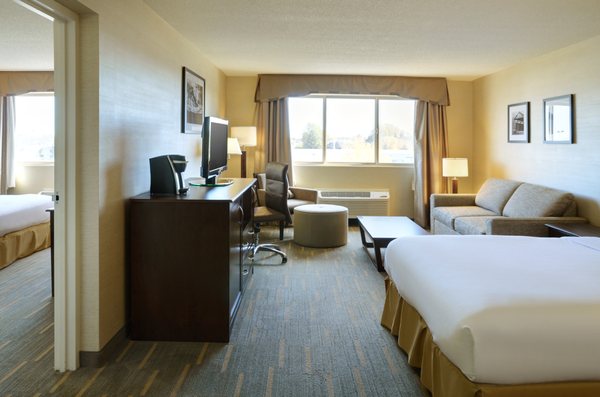 Holiday Inn Lethbridge 38 Photos Hotels 2375 Mayor Magrath