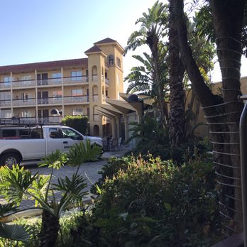 Ramada by Wyndham Burbank Airport - The building and parking lot - Hotels Near Me - Burbank, California Ramada by Wyndham Burbank Airport - The building and parking lot - Hotels Near Me - Burbank, California