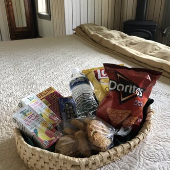 Lafayette Inn - Yummy treats for the whole family - Hotels Near Me - Easton, Pennsylvania Lafayette Inn - Yummy treats for the whole family - Hotels Near Me - Easton, Pennsylvania