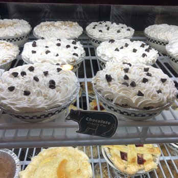 Black Bear Diner Beaumont - Pies - Diners Near Me - Beaumont, Texas