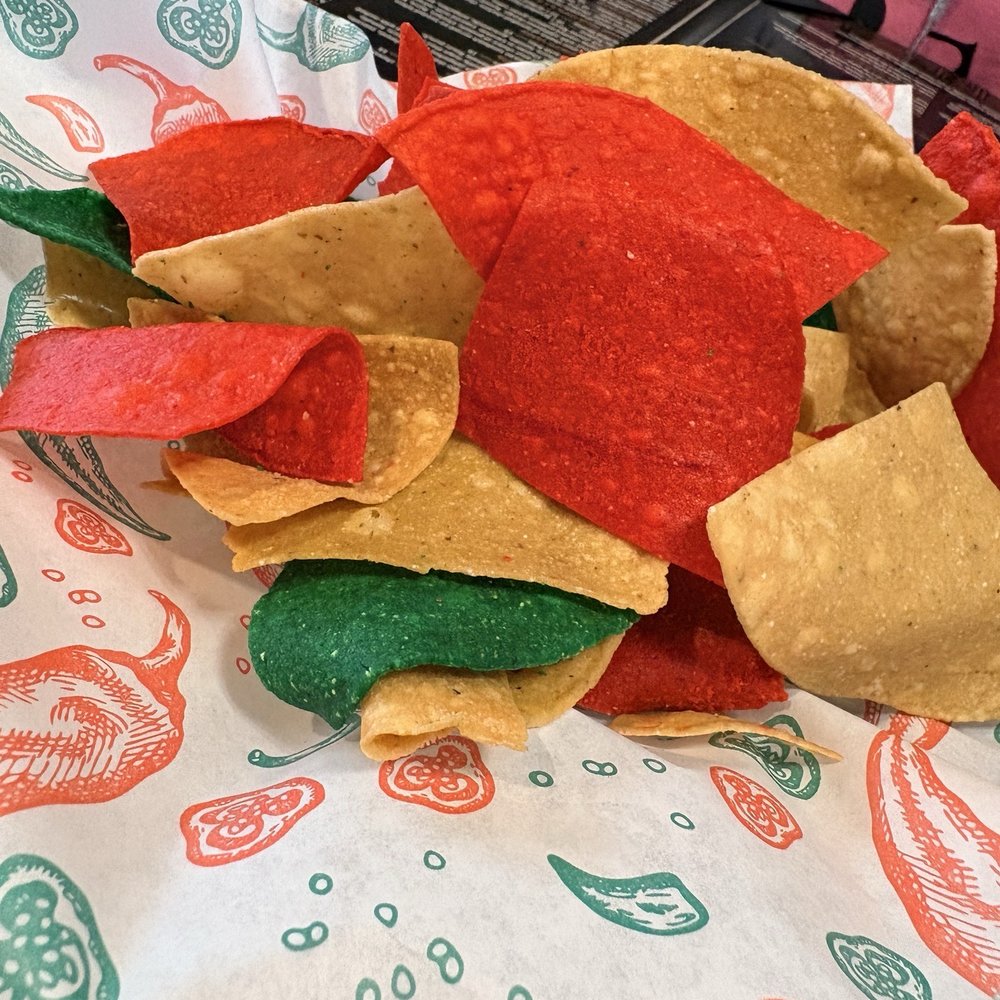 Brassa Tacos - Very colorful complimentary chips with salsa. - Mexican Near Me - Jacksonville, North Carolina Brassa Tacos - Very colorful complimentary chips with salsa. - Mexican Near Me - Jacksonville, North Carolina