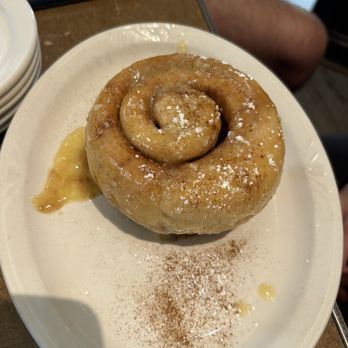 Paradise Cafe - Cinnamon roll - Cafes Near Me - Crested Butte, Colorado