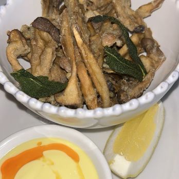 Casino - Funghi fritti - Italian Near Me - New York, New York