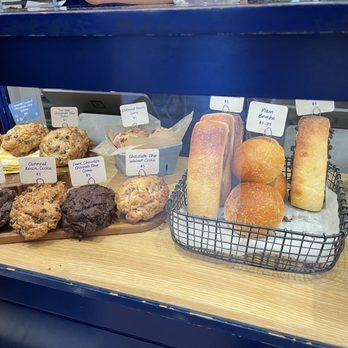 Levain Bakery - NoHo, NYC - Cookies and breads - Bakeries Near Me - New York, New York Levain Bakery - NoHo, NYC - Cookies and breads - Bakeries Near Me - New York, New York