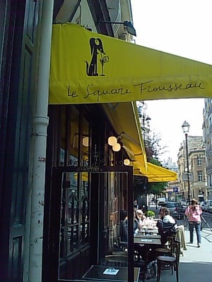 Le Square Trousseau by null