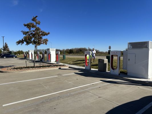 Tesla Supercharger - Ennis