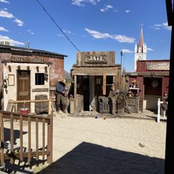 Virginia City Outlaws
