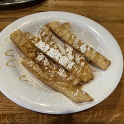 Papito's Kitchen - Sweet pita fries. Similar to elephant ears at the fair.