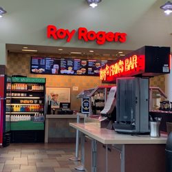 Roy Rogers - Counter and various dressing items / condiments