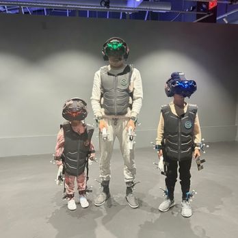 Sandbox VR - Played squid games with 5 & 7 year old - Virtual Reality Centers Near Me - Sacramento, California