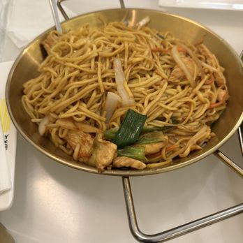 Joy Yee Noodle - Chicken Chow Mein - Chinese Near Me - Chicago, Illinois Joy Yee Noodle - Chicken Chow Mein - Chinese Near Me - Chicago, Illinois