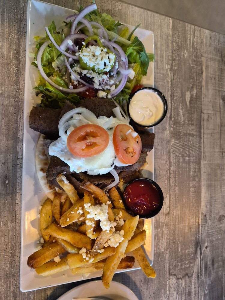 Social spots from Acropolis Greek Taverna